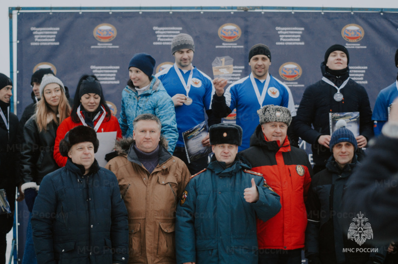 В Ярославле состоялись IV межрегиональные соревнования по зимнему силовому многоборью среди организаций ДВЦ «Научись спасать жизнь».