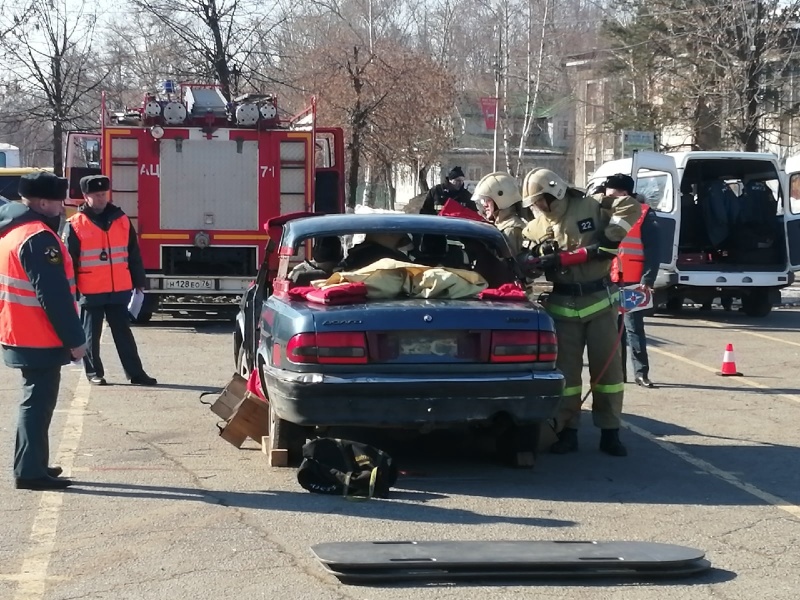 Добровольцы приняли участие в соревнованиях по ликвидации чрезвычайных ситуаций