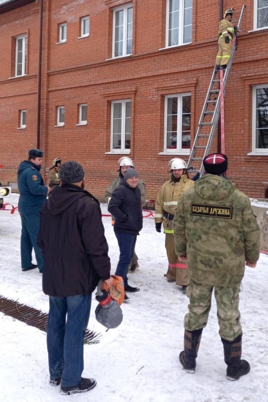 Казаки приняли участие в межведомственных совещаниях по палу травы