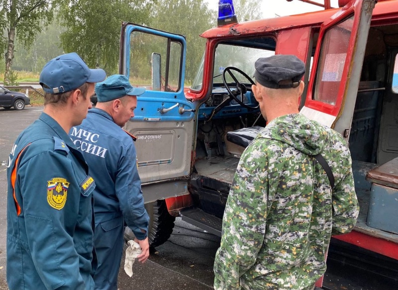 Вручение пожарной техники ДПК "Семибратово"