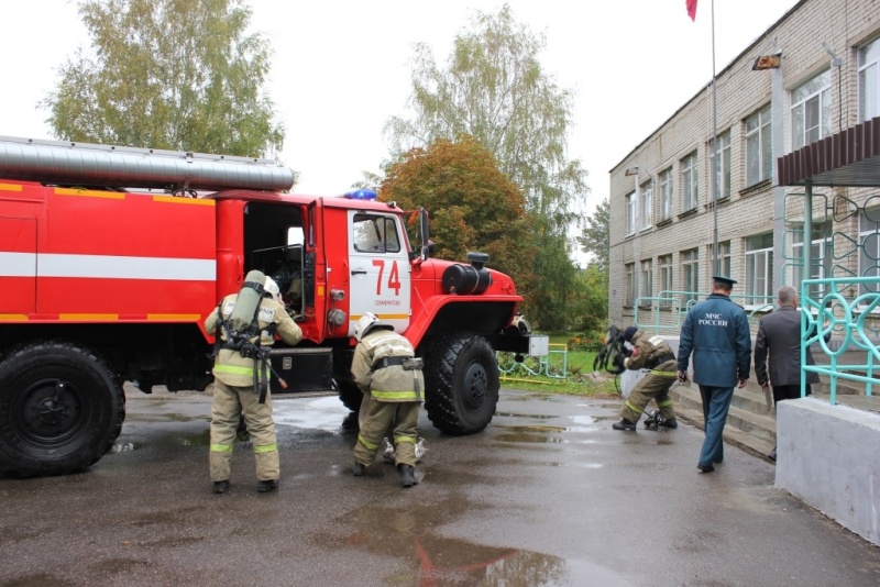 Пожарно-тактическое учение в Семибратовской средней общеобразовательной школе